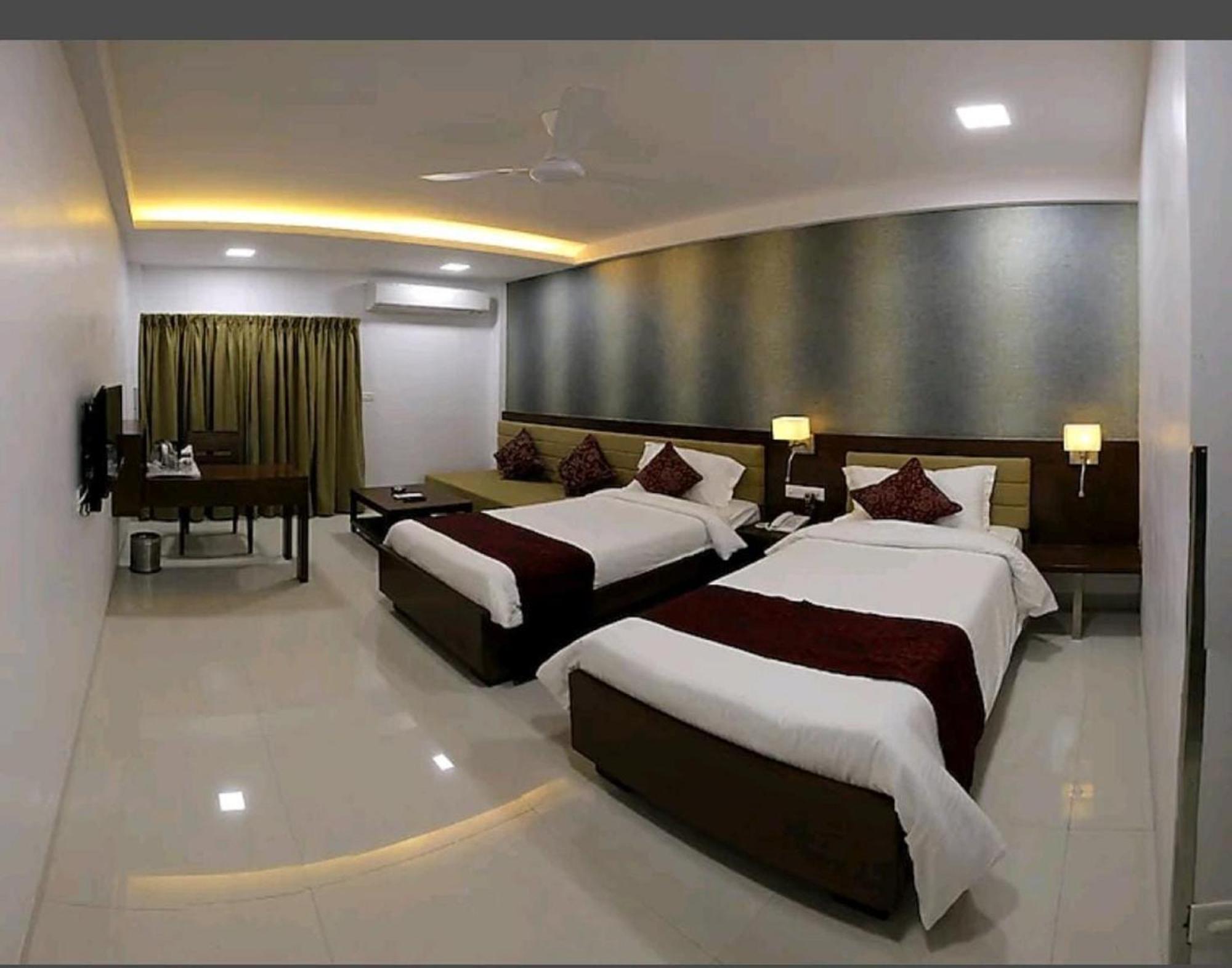 Hotel Raviraj, Chhatrapati Sambhaji Nagar Aurangabad  Exterior photo